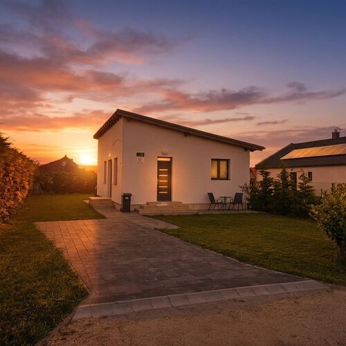 Fehérház Apartman Balatonszárszó