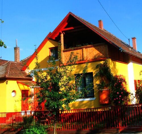 Flóra-Gyöngy Apartmanok Balatonboglár 