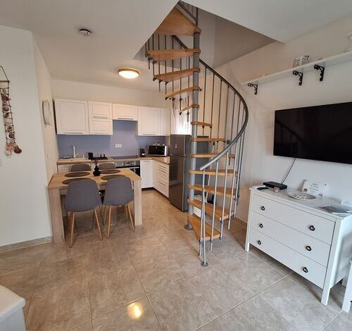 Hajnalka Apartman Balatonkenese 