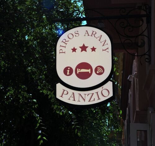 Piros Arany Panzió Kalocsa 