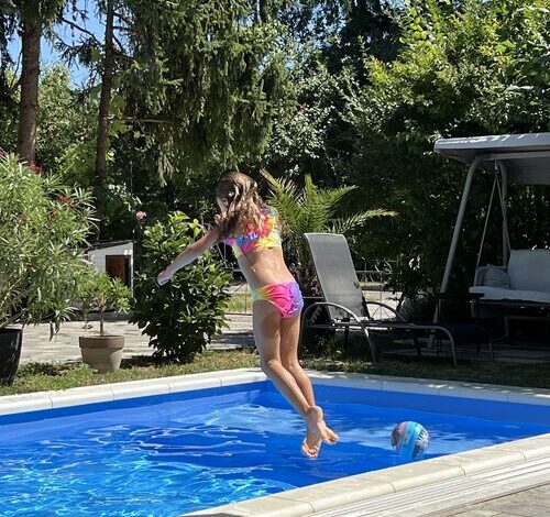 Pool & Chill Balaton Medencés Apartmanház Balatonvilágos 