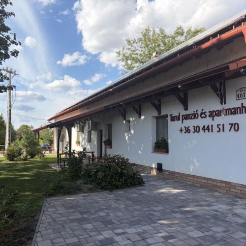 Turul Apartmanok Enying- Balatonbozsok