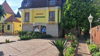 Udvaros Apartmanház Balatonlelle 