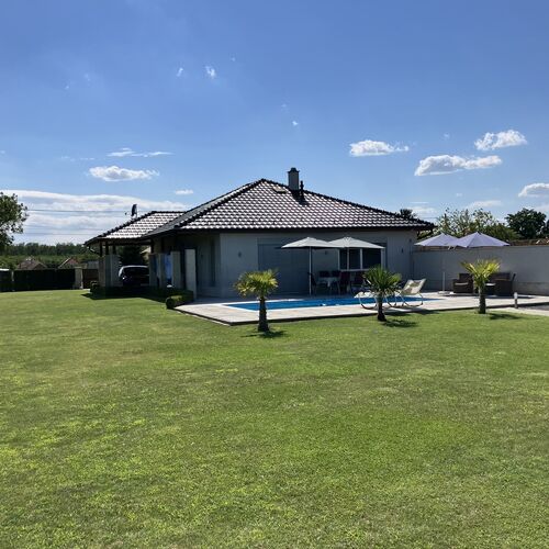 Villa Haraszt Koroncó